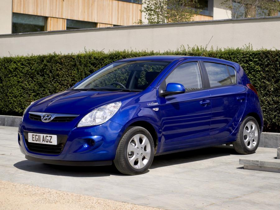  Hyundai i20 5-Door Blue Drive 2010 года  (UK) (фото 1 из 11)
